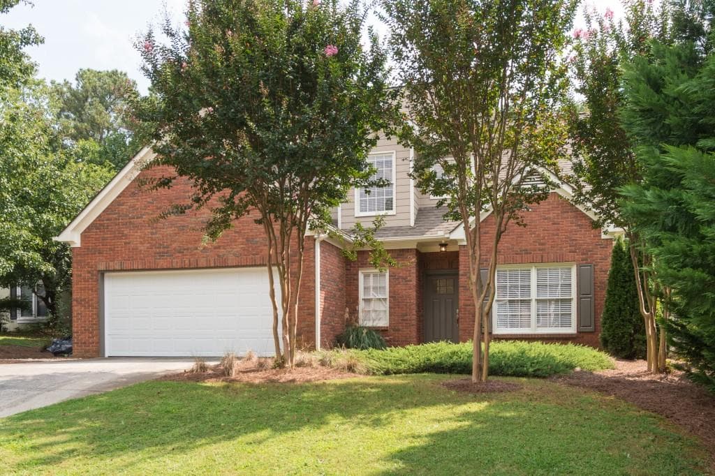 2900 Ivey Oaks Lane, Roswell, GA 30076 — most recent listing photo