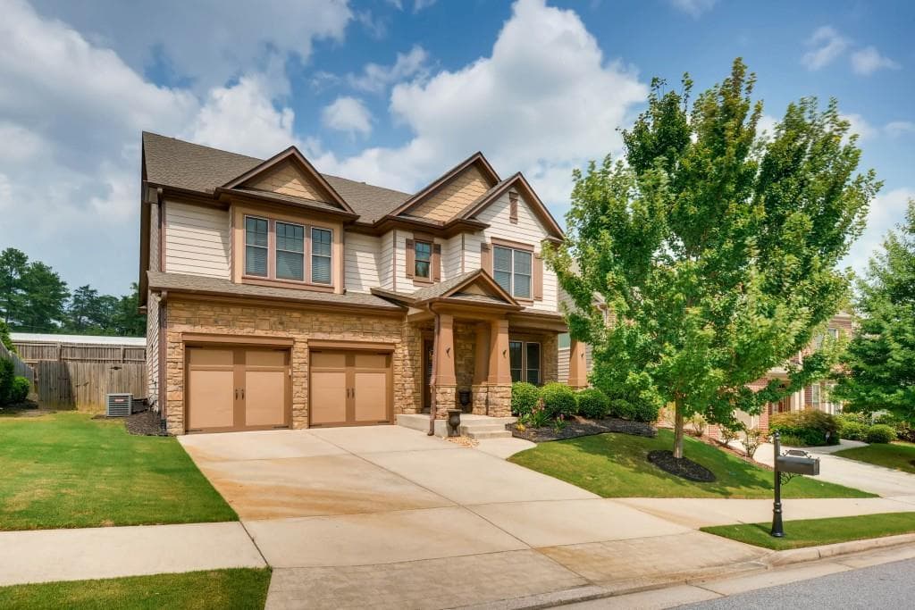 4 bedroom, 2,754 sq ft single family residence sold at 5008 Groover Drive, Smyrna, GA 30080