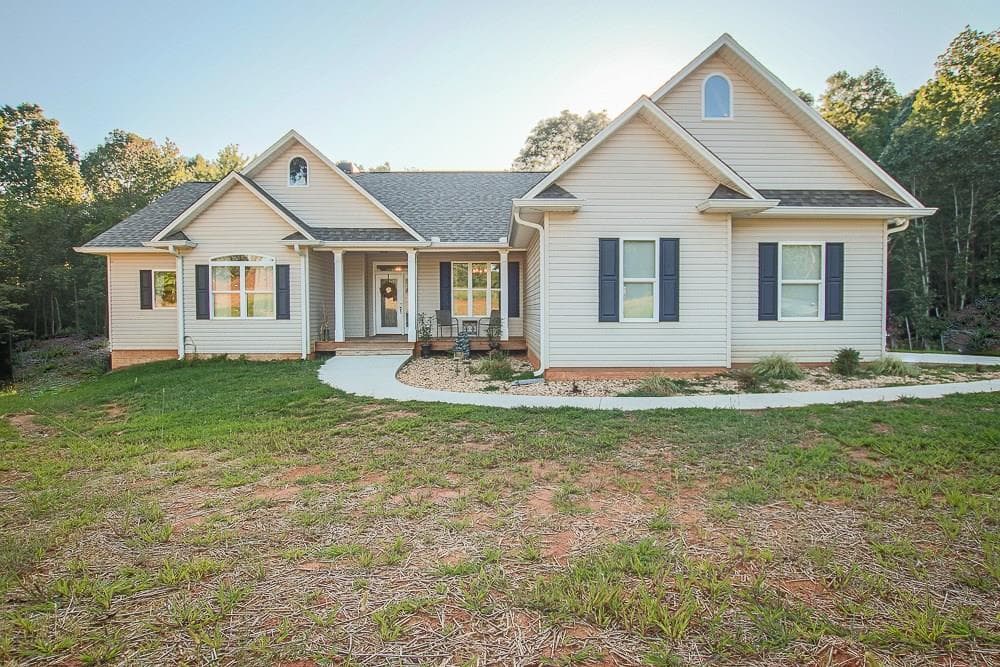 6916 County Line Road, Lula, GA 30554 — most recent listing photo