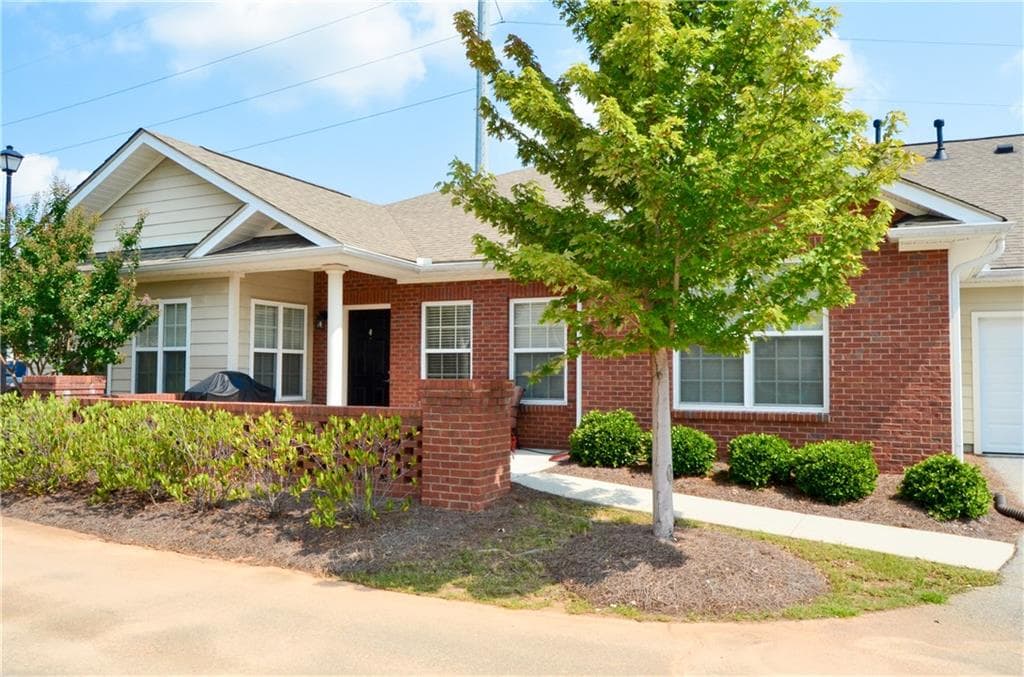 165 Villa Park Circle, Stone Mountain, GA 30087 — most recent listing photo