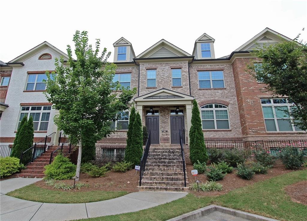 1242 Lavista Circle, Atlanta, GA 30324 — most recent listing photo