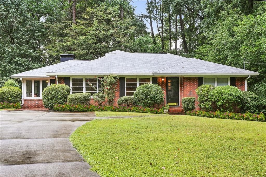 4 bedroom, 3,375 sq ft single family residence sold at 1320 UNIVERSITY Drive, Atlanta, GA 30306