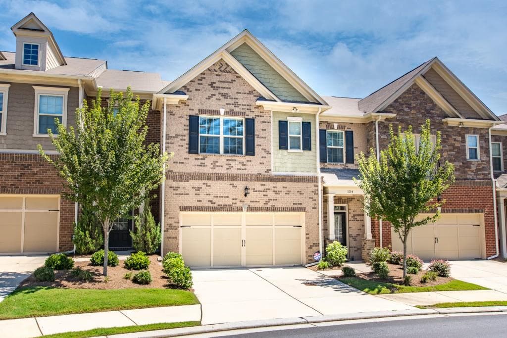 124 Barkley Lane, Sandy Springs, GA 30328 — most recent listing photo