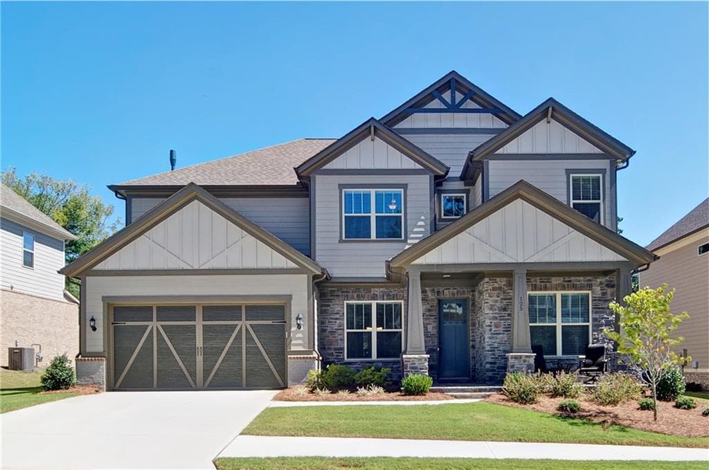 4 bedroom, 3,122 sq ft single family residence sold at 125 Austin Drive, Sandy Springs, GA 30328