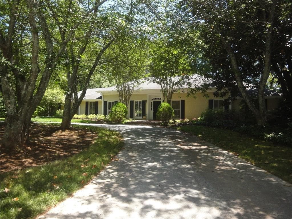 5593 Queensborough Drive, Dunwoody, GA 30338 — most recent listing photo