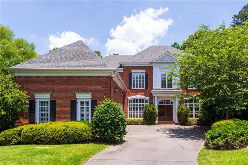 5 bedroom, 4,587 sq ft single family residence sold at 3041 Loridan Way, Atlanta, GA 30339