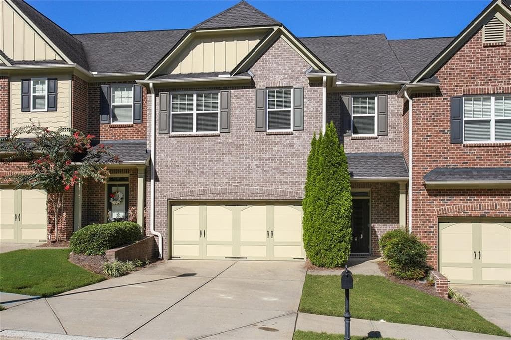 4 bedroom, 2,596 sq ft townhouse sold at 3606 Ashcroft Bend, Brookhaven, GA 30319
