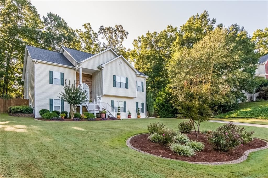 4 bedroom single family residence sold at 1062 Fieldstone Drive, Canton, GA 30114