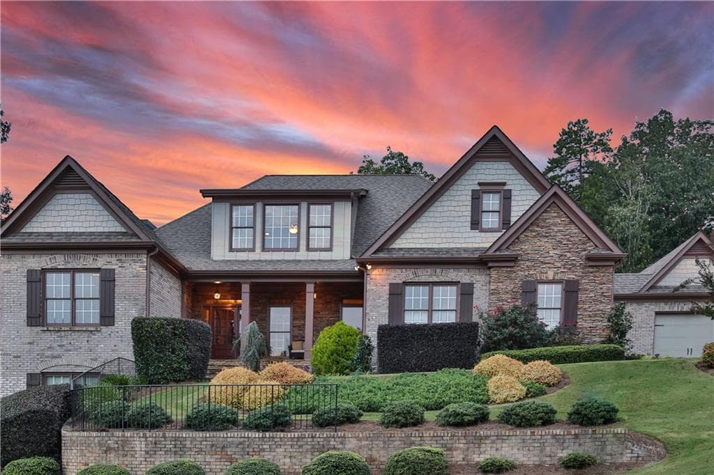 4 bedroom, 2,860 sq ft single family residence sold at 204 Fountain Oak Way, Canton, GA 30114