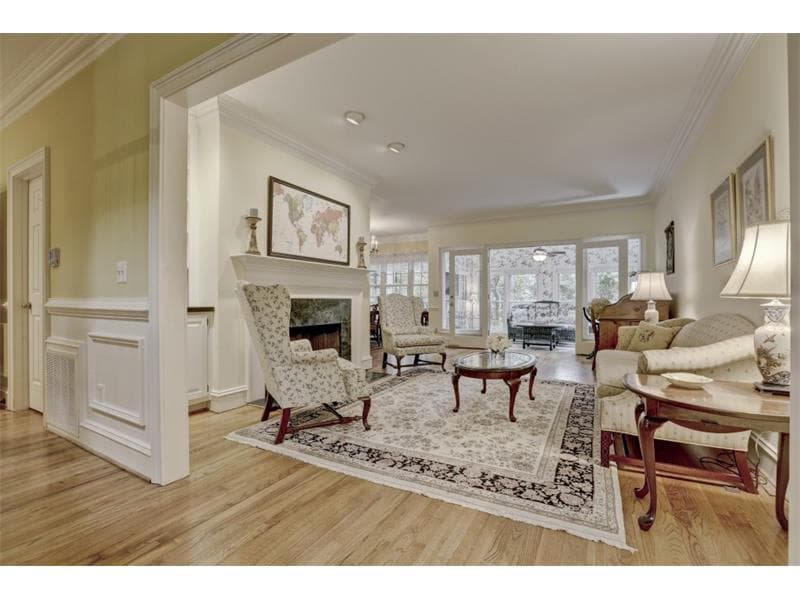 5634 RIVER OAKS Drive, Sandy Springs, GA 30327 — most recent listing photo