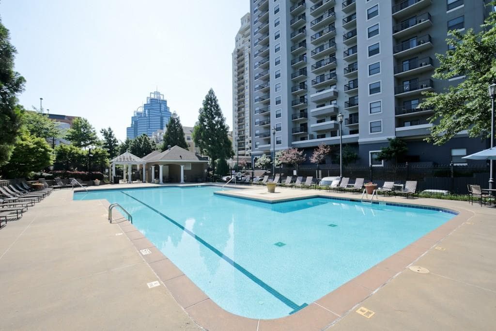 1 bedroom, 773 sq ft condominium sold at 799 Hammond Drive 125, Sandy Springs, GA 30328