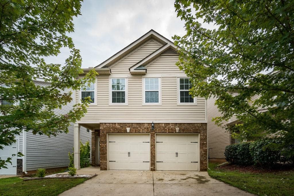 4 bedroom, 2,590 sq ft single family residence sold at 218 Hidden Creek Point, Canton, GA 30114