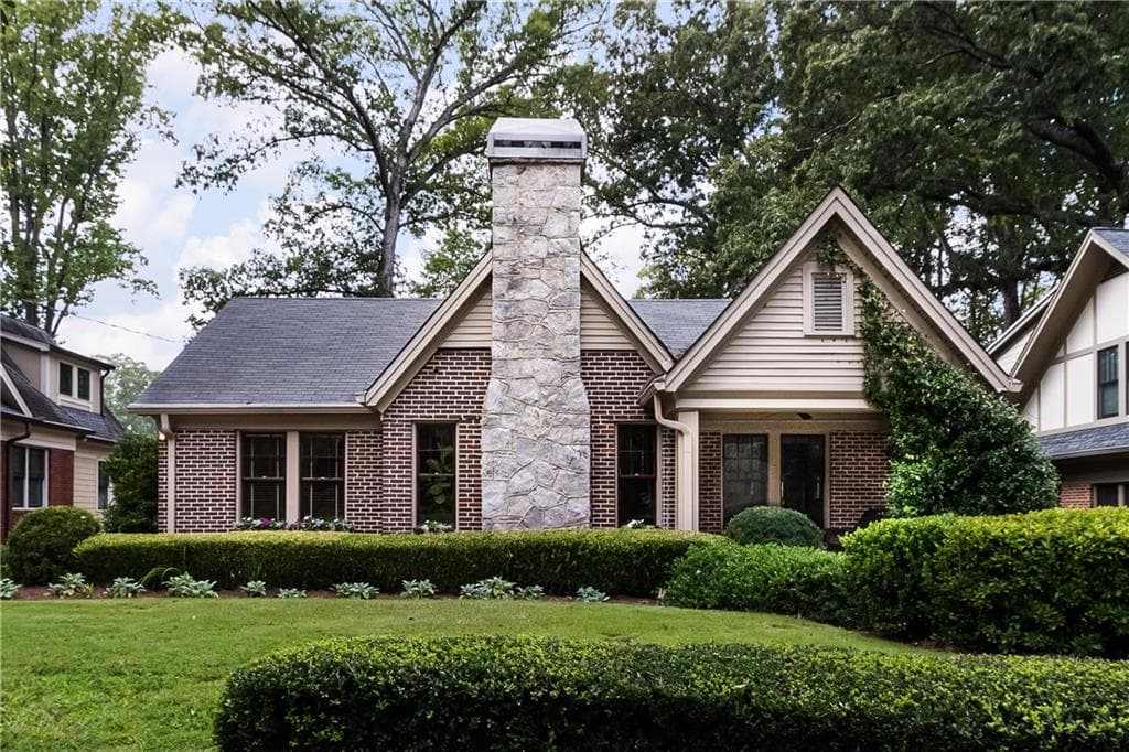 3 bedroom, 1,744 sq ft single family residence sold at 500 Emory Circle, Atlanta, GA 30307