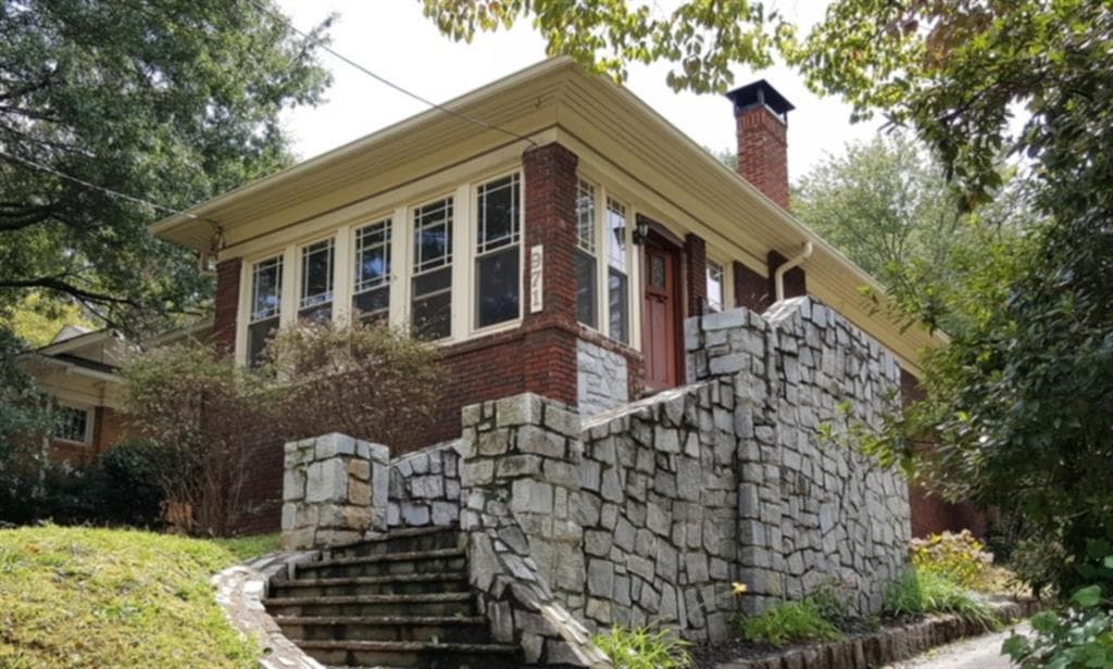 3 bedroom, 1,888 sq ft single family residence sold at 971 North Avenue, Atlanta, GA 30306