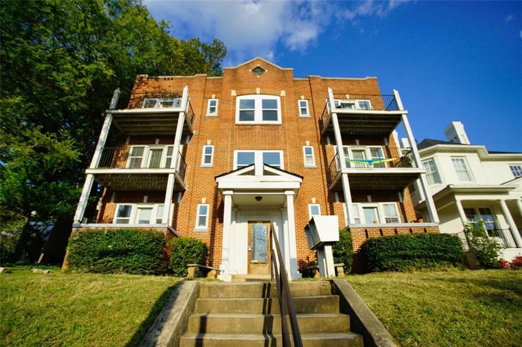 442 sq ft condominium sold at 373 Moreland Avenue 303, Atlanta, GA 30307