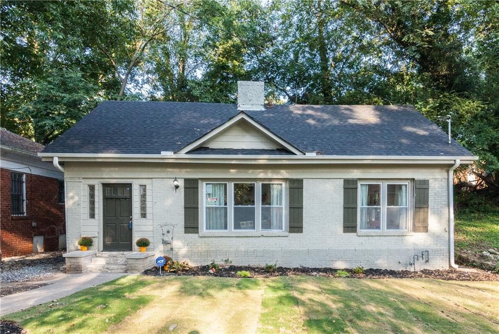 2 bedroom, 1,054 sq ft single family residence sold at 712 Rochelle Drive, Atlanta, GA 30310
