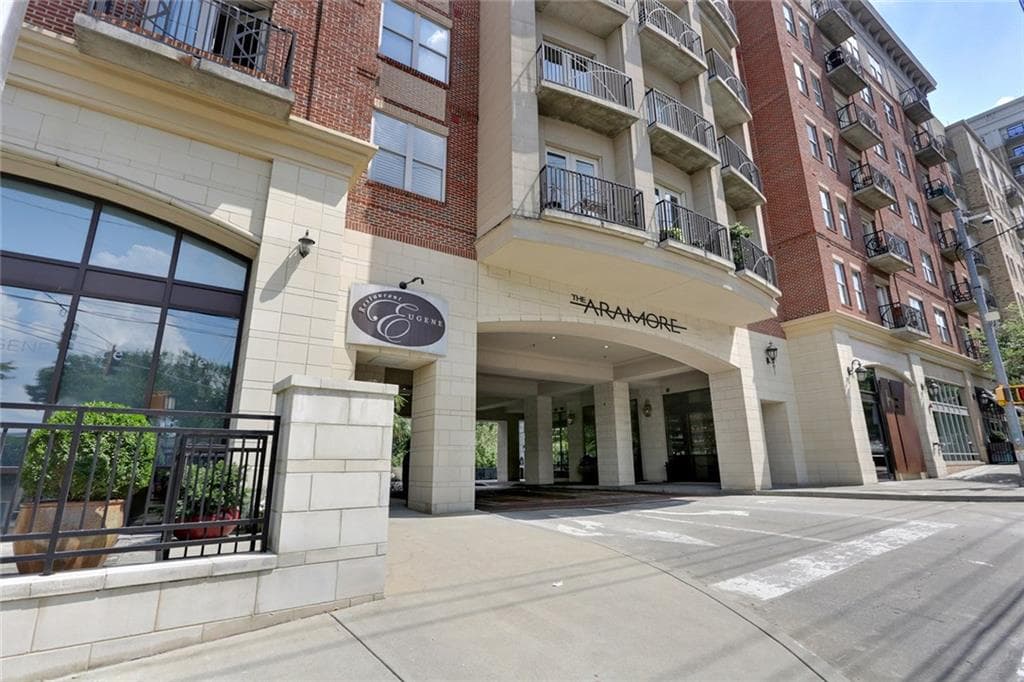 1 bedroom, 887 sq ft condominium sold at 2255 Peachtree Road 323, Atlanta, GA 30309
