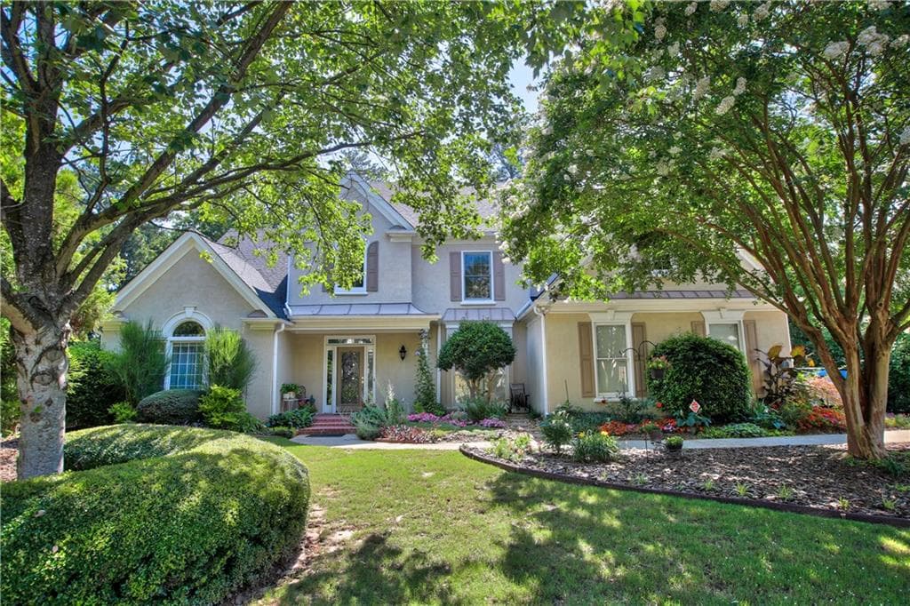 4 bedroom, 3,584 sq ft single family residence sold at 550 Sweet Stream Trace, Johns Creek, GA 30097