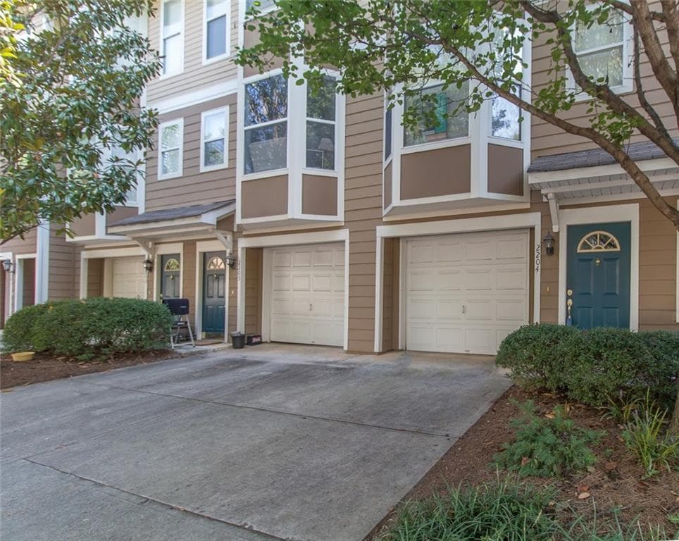 2 bedroom, 1,243 sq ft condominium sold at 951 Glenwood Avenue 2204, Atlanta, GA 30316