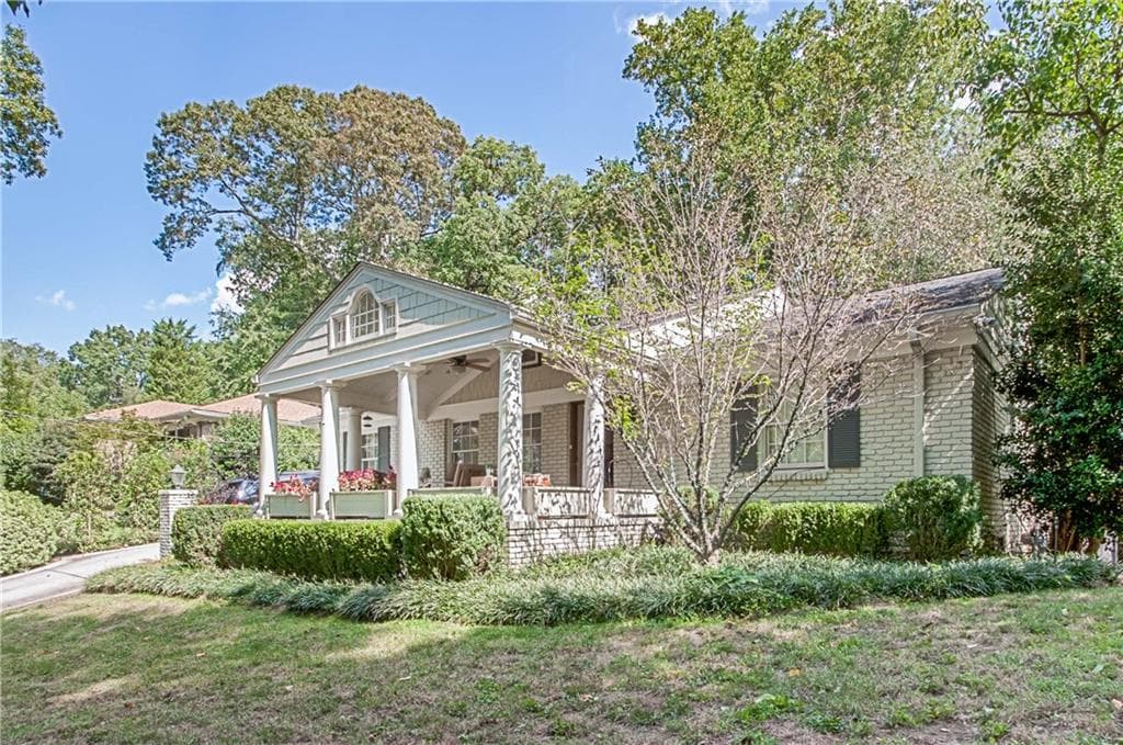 2 bedroom, 1,777 sq ft single family residence sold at 1273 Bernadette Lane, Atlanta, GA 30329