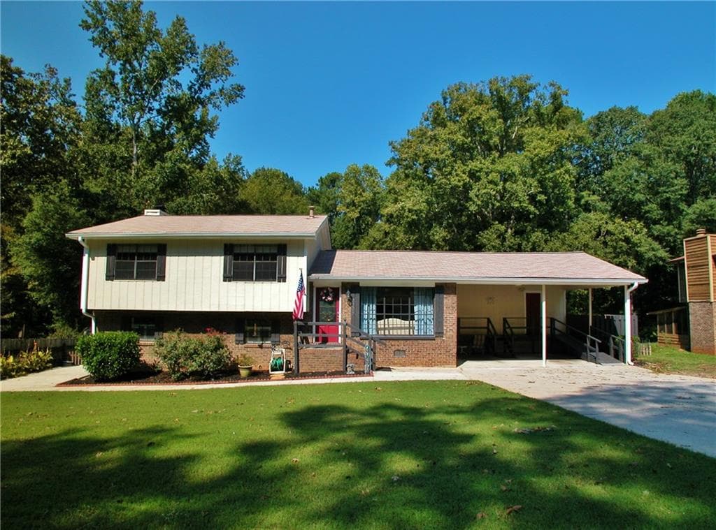 8307 Creek Street, Jonesboro, GA 30236 — most recent listing photo