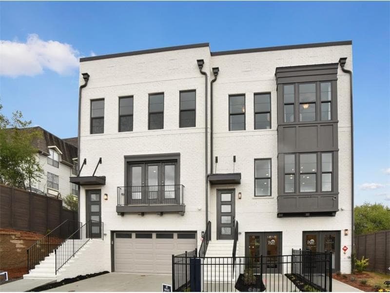 852 Stonehill Lane 16, Atlanta, GA 30324 — most recent listing photo