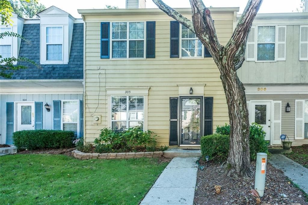 305 Wedgewood Way, Atlanta, GA 30350 — most recent listing photo