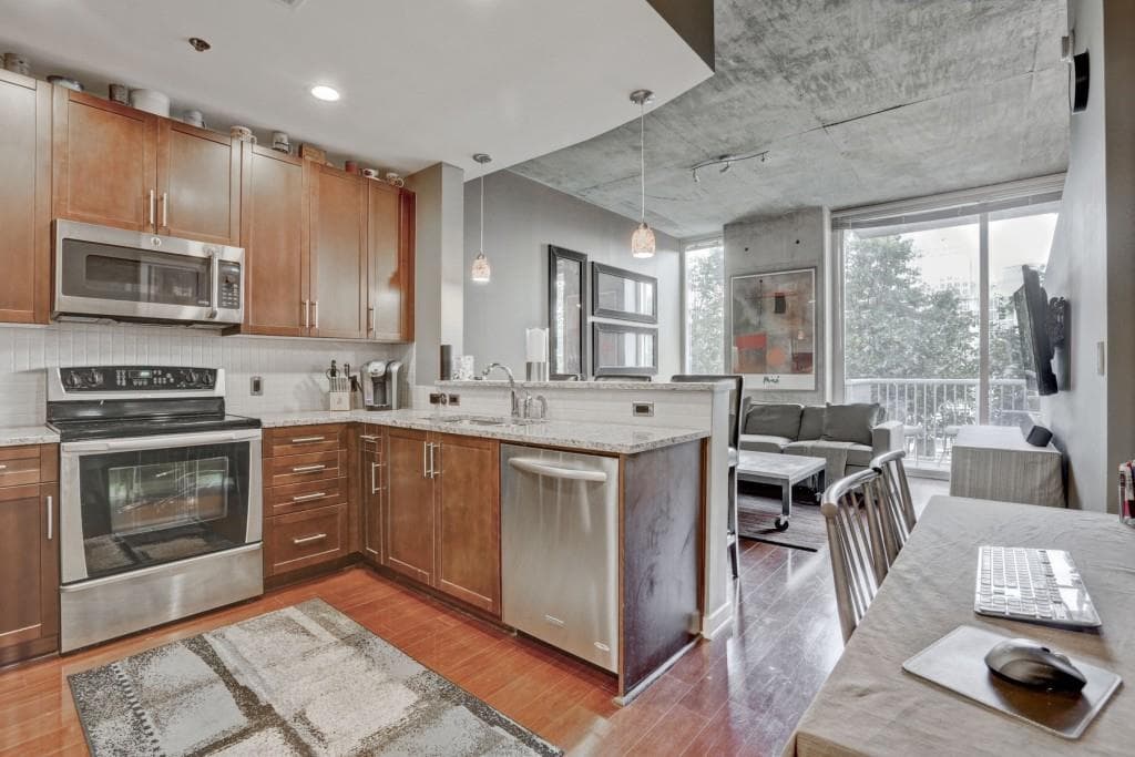 2 bedroom, 861 sq ft condominium sold at 855 Peachtree Street 1210, Atlanta, GA 30308