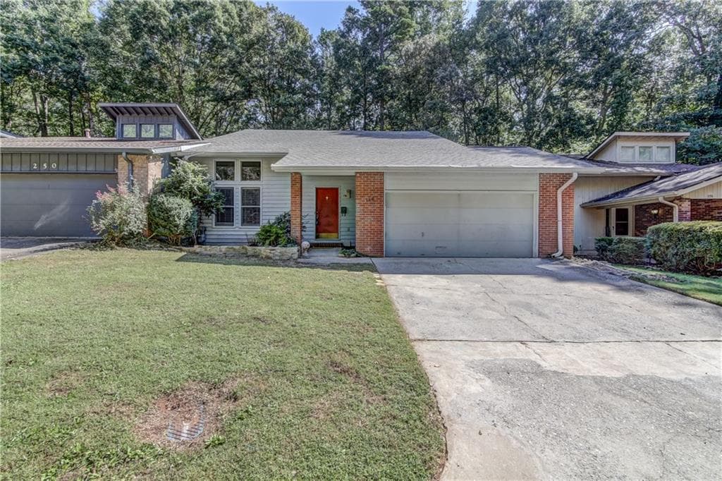 260 Lakeview Ridge, Roswell, GA 30076 — most recent listing photo