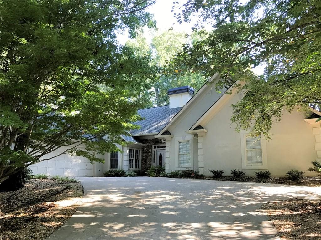 5 bedroom, 2,404 sq ft single family residence sold at 2117 Line Tree Lane, Powder Springs, GA 30127