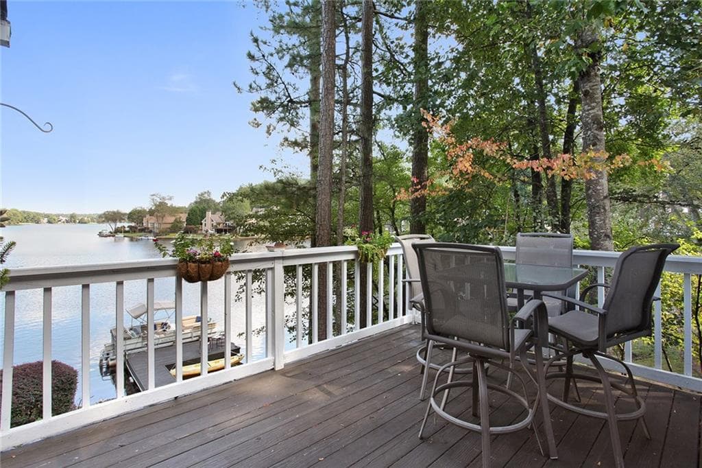 4 bedroom single family residence sold at 3731 Spinnaker Circle, Alpharetta, GA 30005