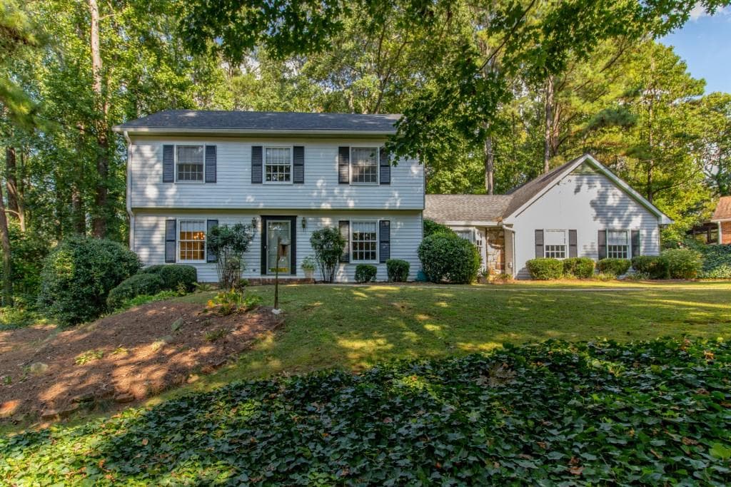 5 bedroom, 2,764 sq ft single family residence sold at 2020 Bushy Run, Roswell, GA 30075