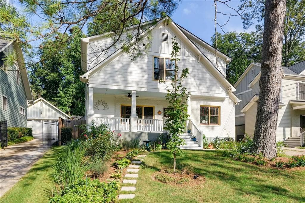4 bedroom single family residence sold at 182 Watson Circle, Atlanta, GA 30317