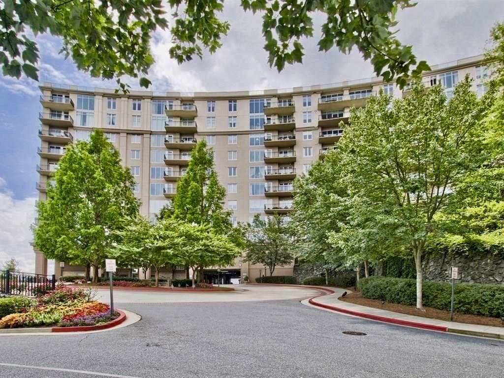 2950 Mount Wilkinson Parkway 806, Atlanta, GA 30339 — most recent listing photo