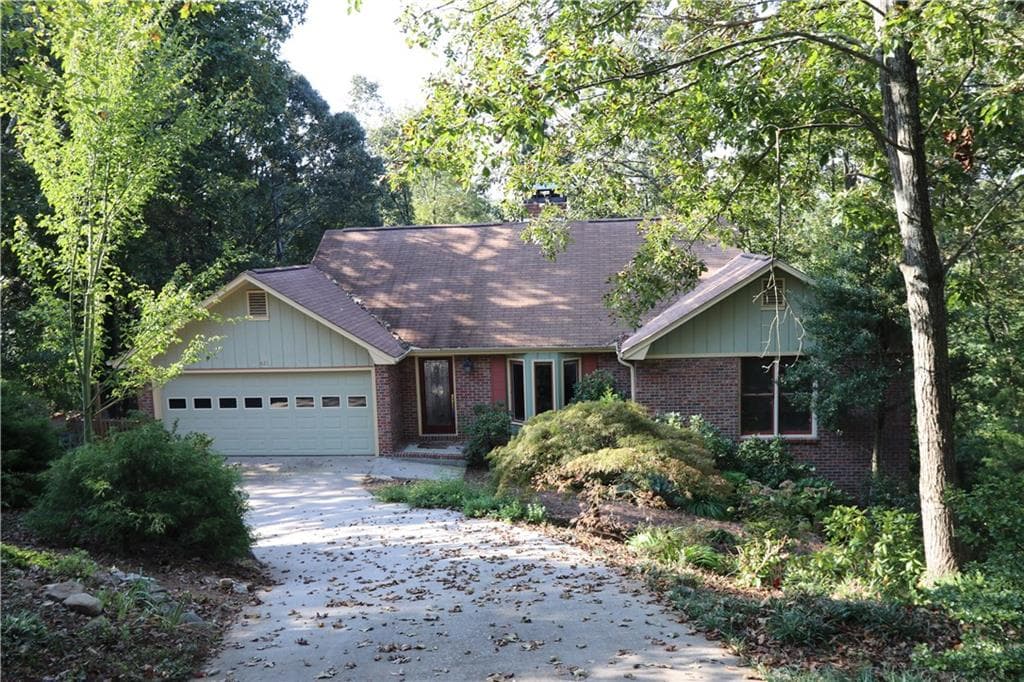821 Hillside Drive, Gainesville, GA 30501 — most recent listing photo