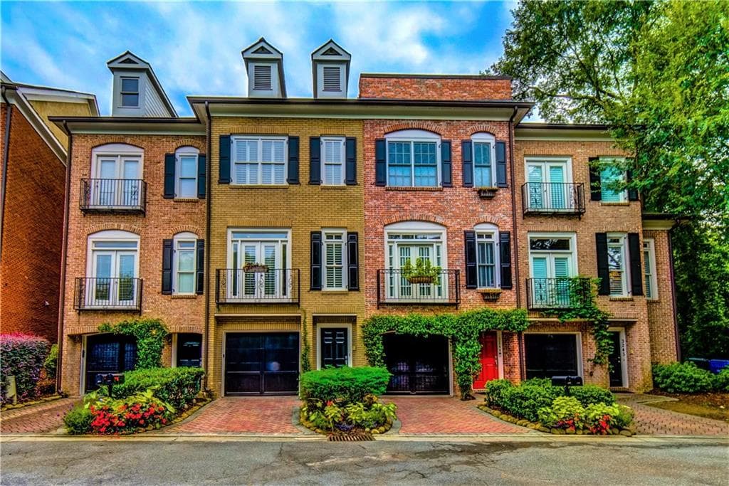3251 Buckhead Forest Mews, Atlanta, GA 30305 — most recent listing photo