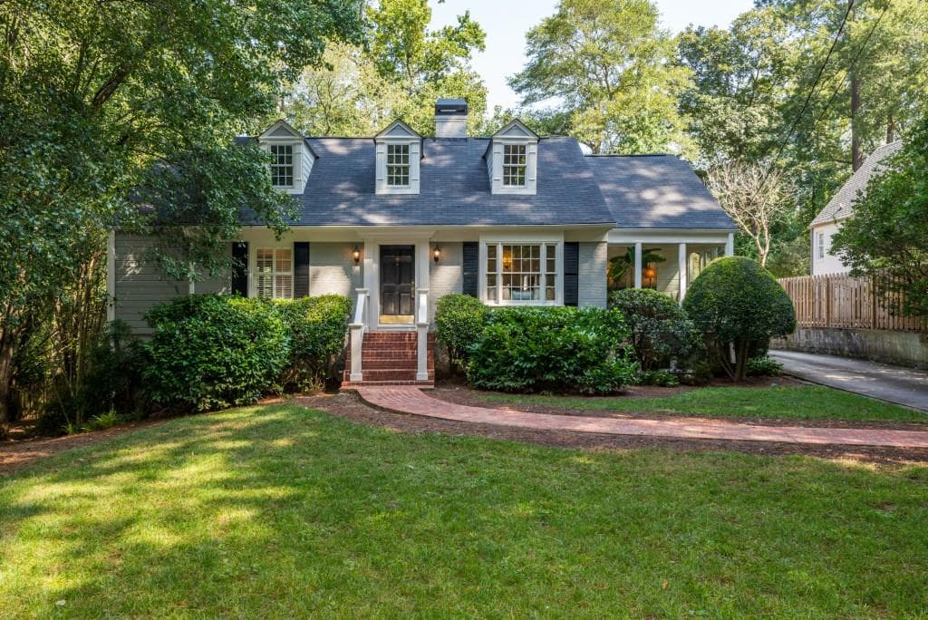 4 bedroom, 2,825 sq ft single family residence sold at 623 Longwood Drive, Atlanta, GA 30305