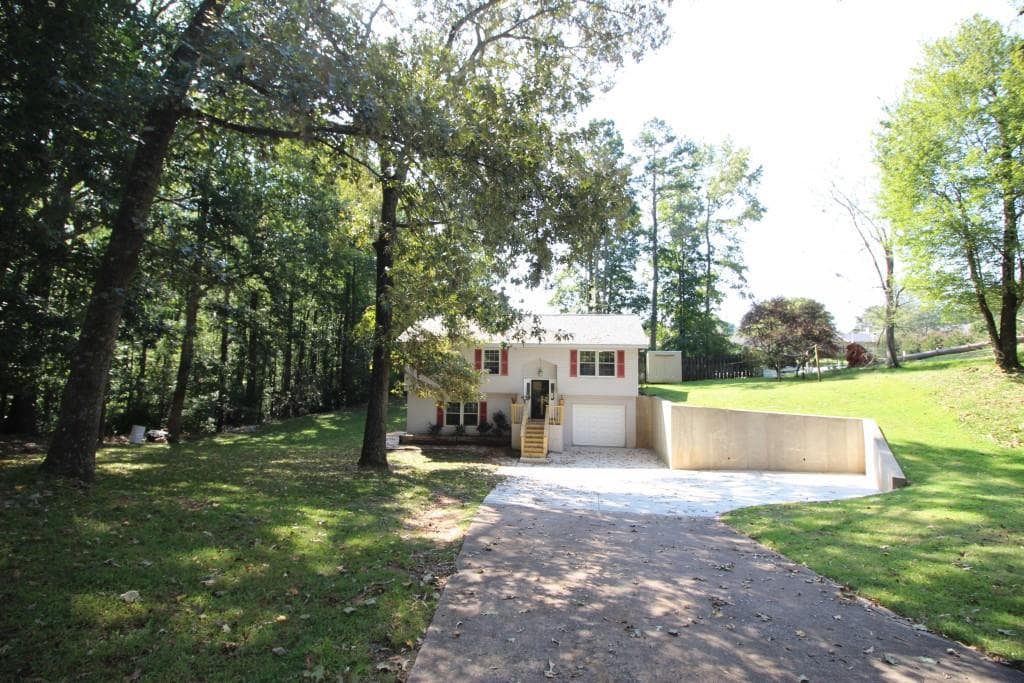 3 bedroom single family residence sold at 3141 Chestatee Road, Gainesville, GA 30506