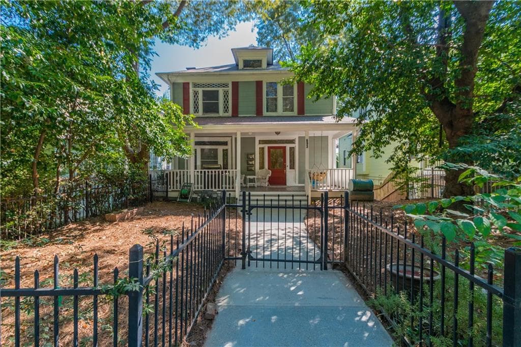 7 bedroom, 4,084 sq ft single family residence sold at 693 Myrtle Street, Atlanta, GA 30308