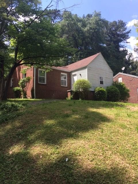 2 bedroom, 1,376 sq ft single family residence sold at 626 S Elizabeth Place, Atlanta, GA 30318