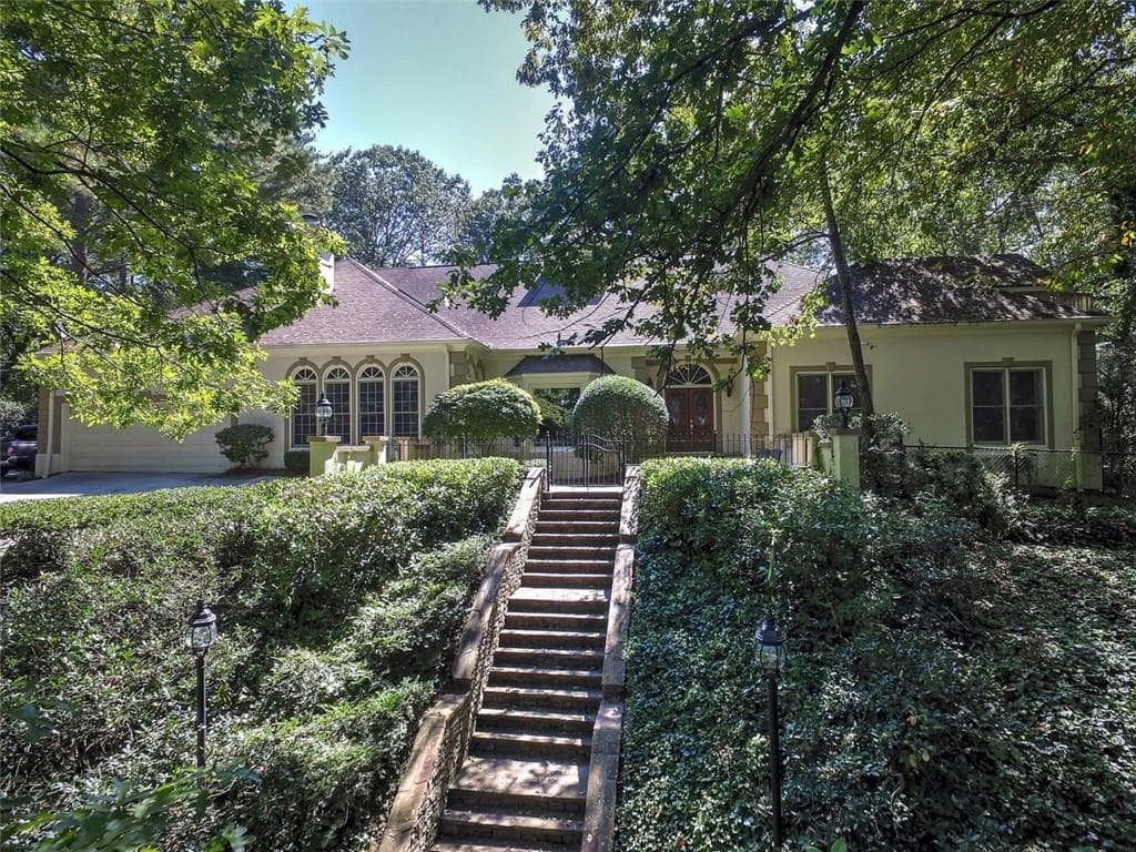 511 Pine Valley Road, Marietta, GA 30067 — most recent listing photo