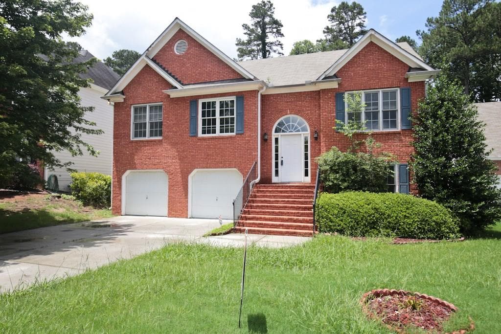 5425 HUNTINGTON MIST Drive, Stone Mountain, GA 30087 — most recent listing photo