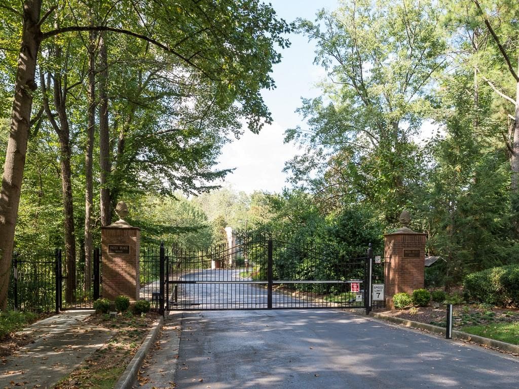 3460 Paces Place, Atlanta, GA 30327 — most recent listing photo