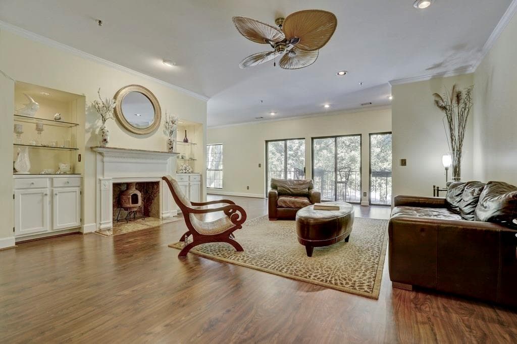 2921 Lenox Road 203, Atlanta, GA 30324 — most recent listing photo