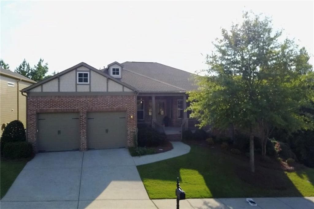 4 bedroom, 3,563 sq ft single family residence sold at 805 Daicey Way, Canton, GA 30114