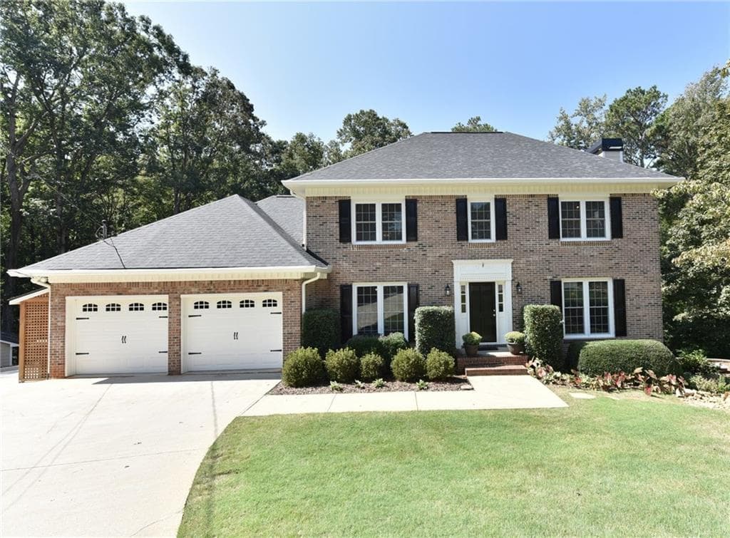 5 bedroom, 2,364 sq ft single family residence sold at 1566 Kenzie Court, Suwanee, GA 30024