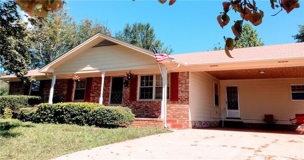 3227 Montgomery Drive, Gainesville, GA 30504 — most recent listing photo
