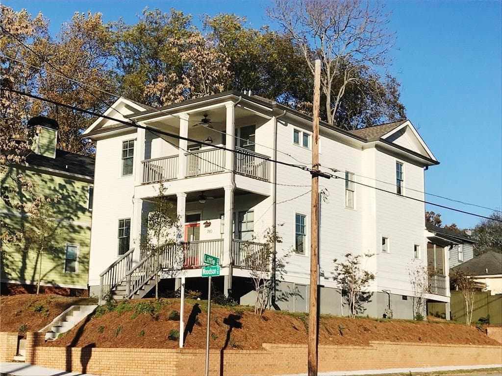 4 bedroom, 2,350 sq ft single family residence sold at 780 Woodson Street, Atlanta, GA 30315