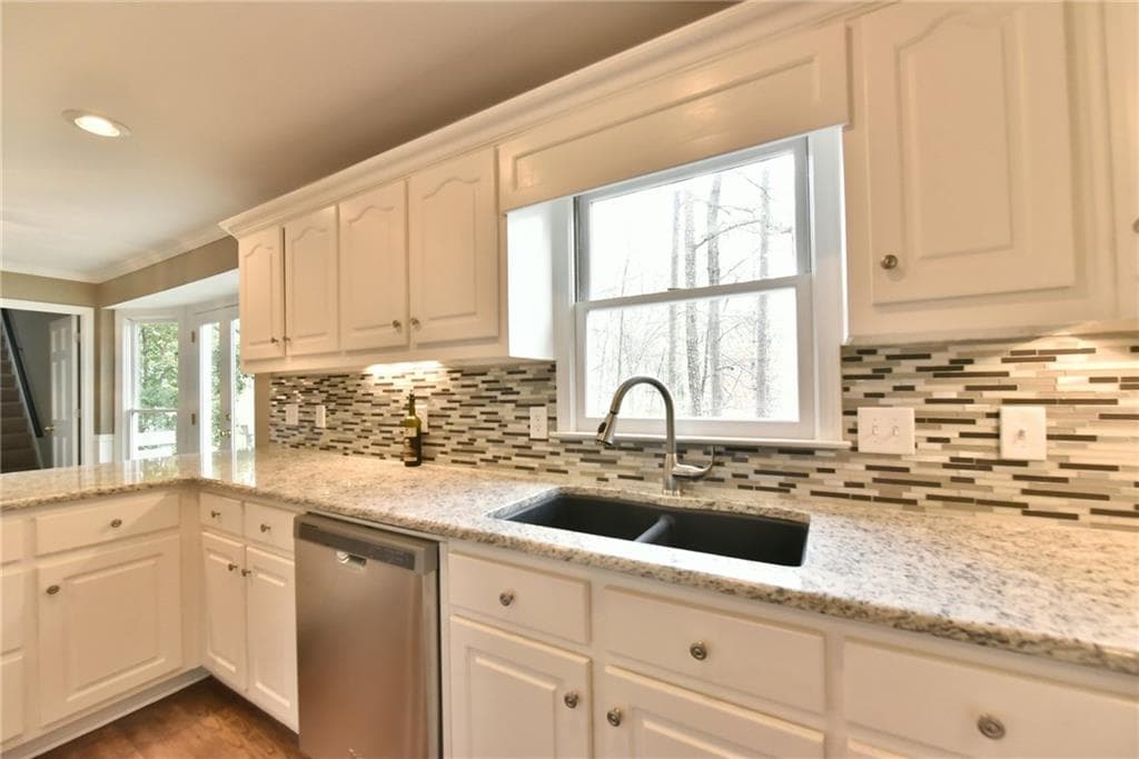 5065 Roxburgh Drive, Roswell, GA 30076 — most recent listing photo