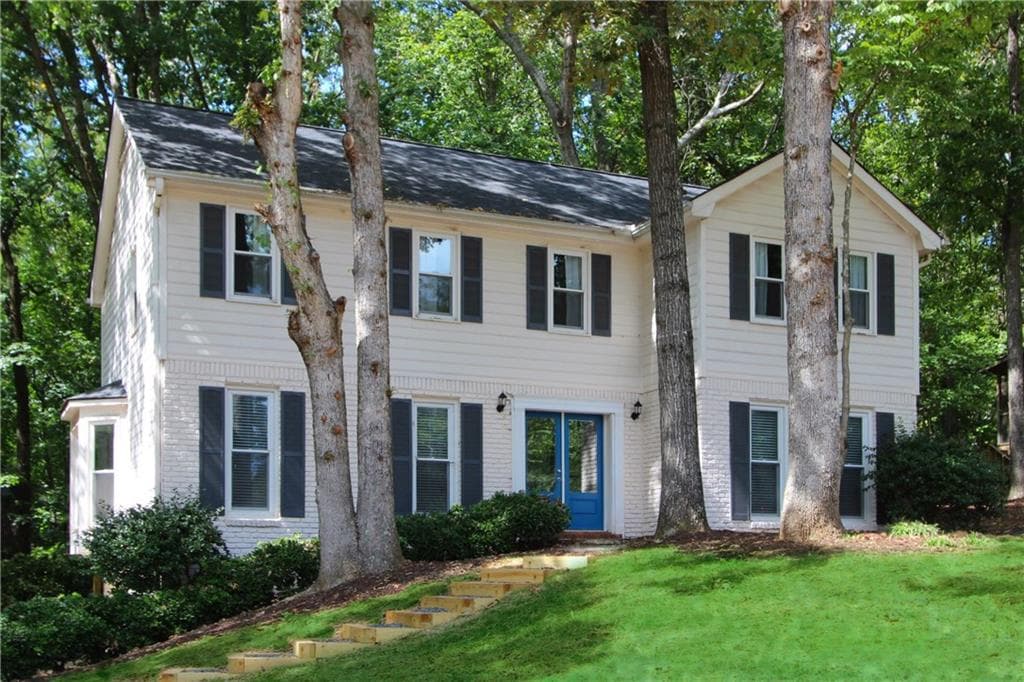 4 bedroom, 2,256 sq ft single family residence sold at 245 Spring Ridge Drive, Roswell, GA 30076